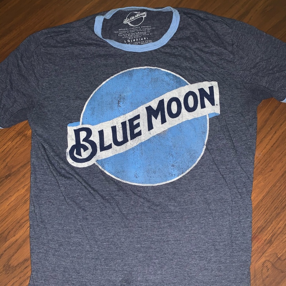 Women’s Vintage Blue Moon Short Sleeve Tee